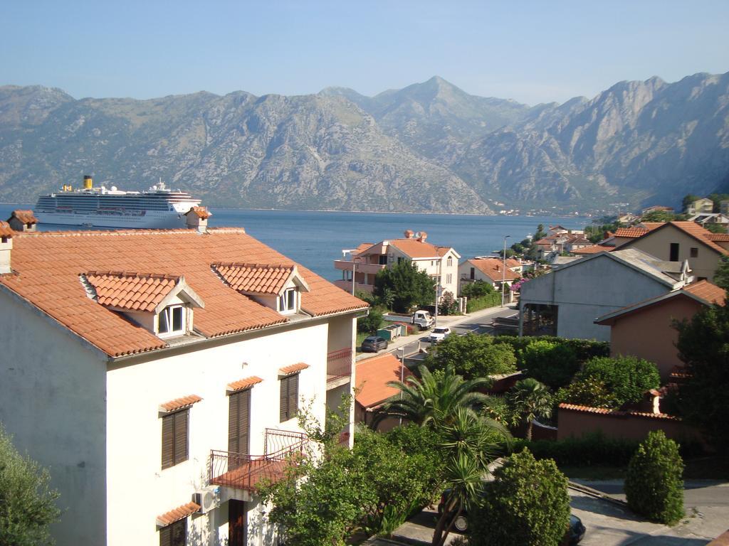 Apartment Adela Kotor Eksteriør bilde