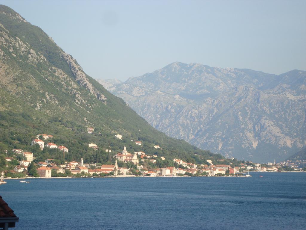 Apartment Adela Kotor Eksteriør bilde