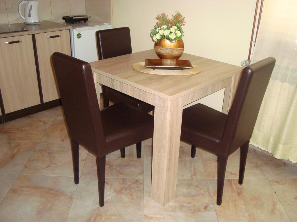 Apartment Adela Kotor Eksteriør bilde