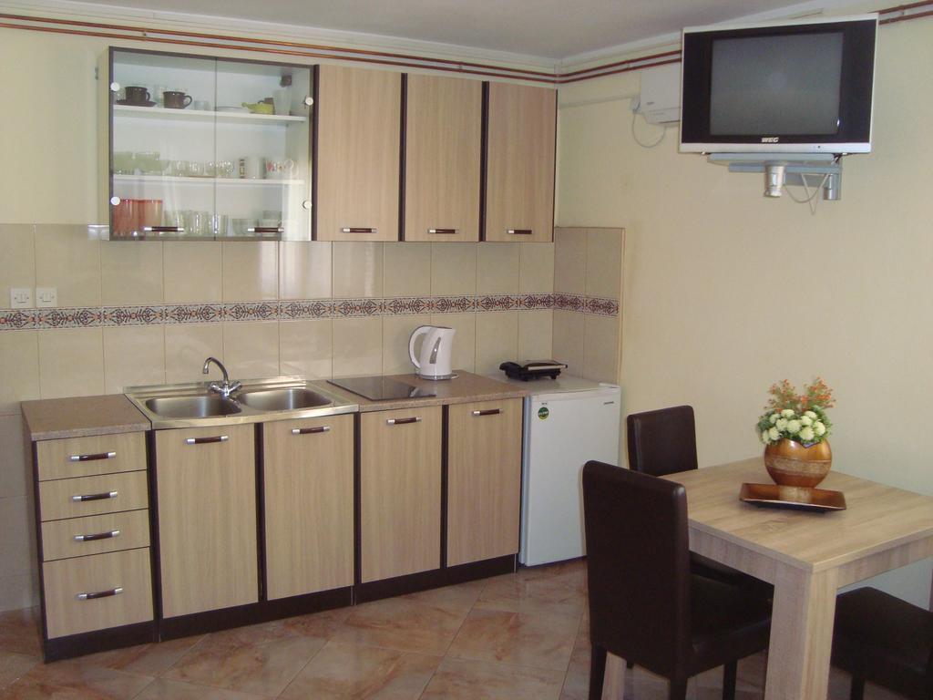 Apartment Adela Kotor Eksteriør bilde
