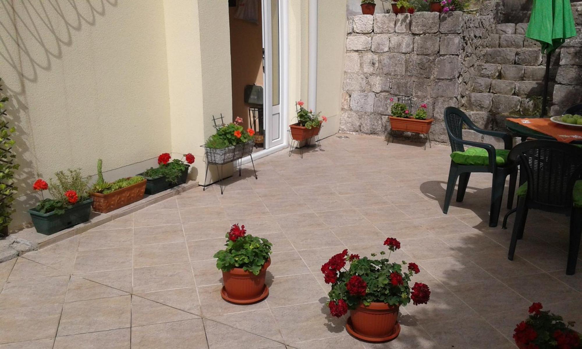 Apartment Adela Kotor Eksteriør bilde