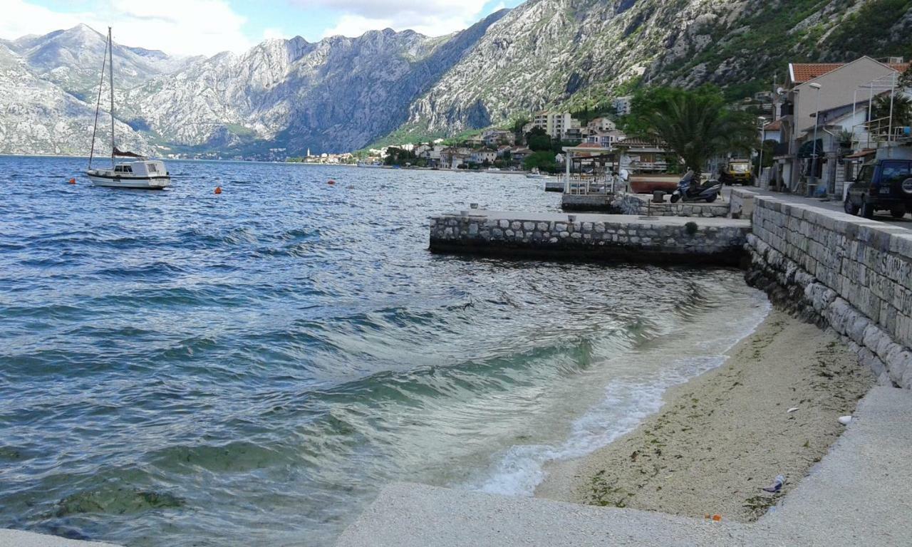 Apartment Adela Kotor Eksteriør bilde